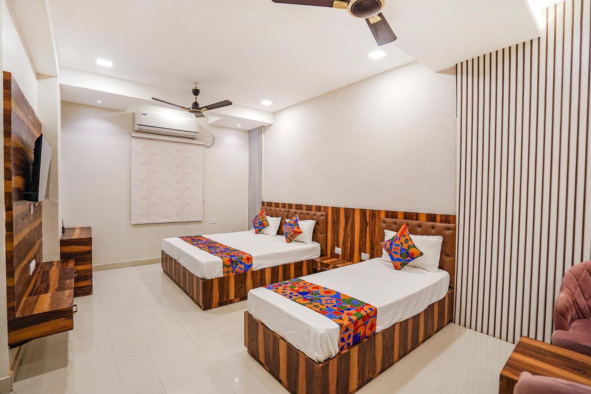 Fabhotel Ts Inn Faithfulganj Esterno foto